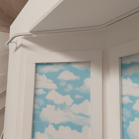 Slimline Hand-Drawn Bay Track