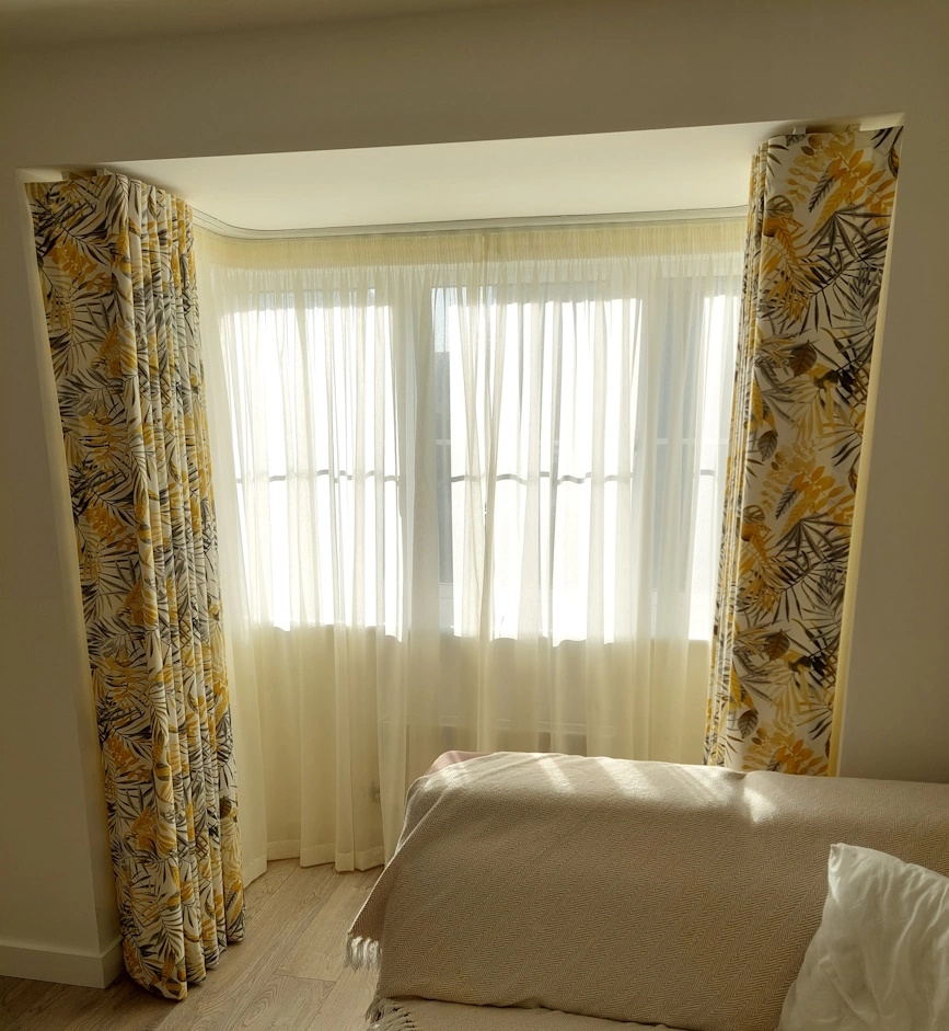 Slimline Wave Bay Window curtain Track